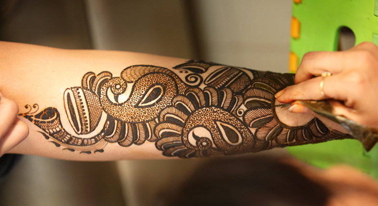 Mehndi Artist in T Nagar, Chennai